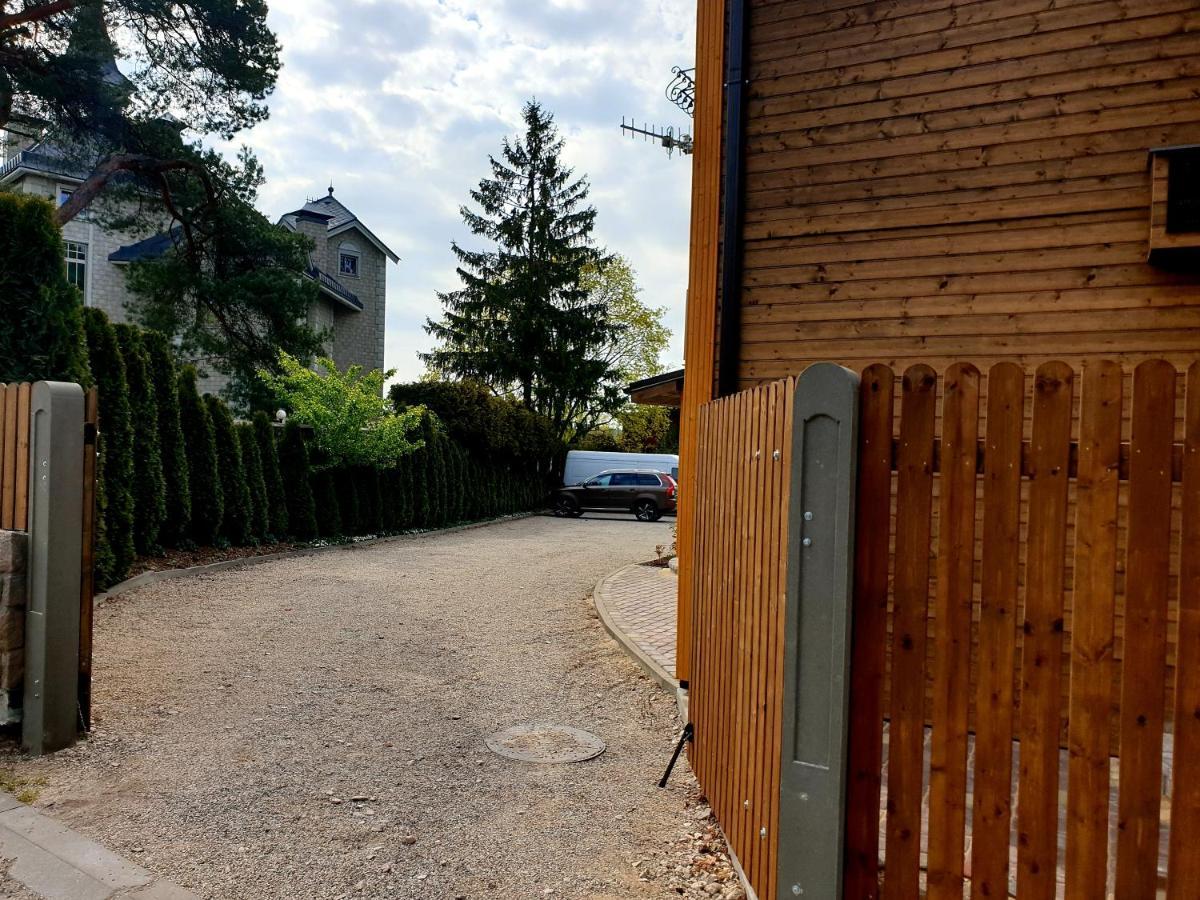 Guest House And Camping Jūrkalne Exteriör bild