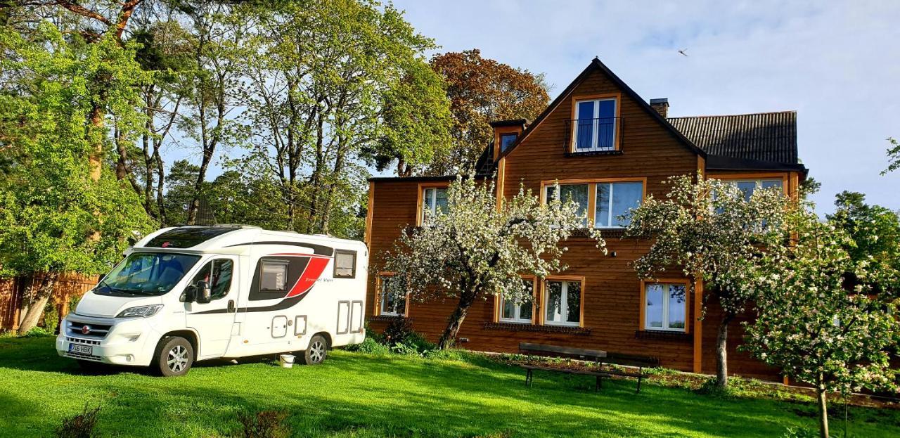 Guest House And Camping Jūrkalne Exteriör bild
